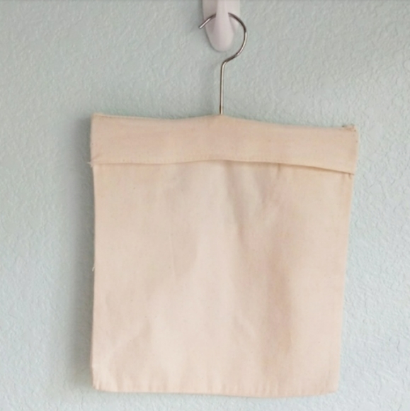 CLOTHING PINS HOLDER - Picture 4 of 7